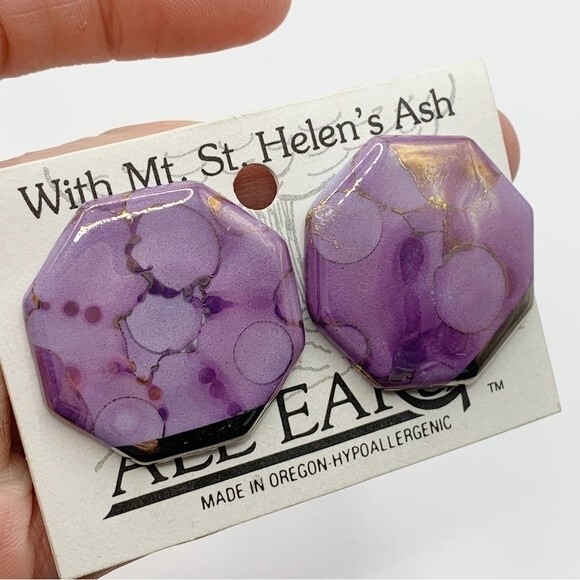 Vtg Button Earrings Mt. St. Helens Ash Purple Marbled Iridescent Large Geometric - Picture 3 of 8